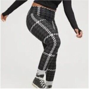 aerie Small Black, Gray and White Houndstooth High Rise Leggings real me